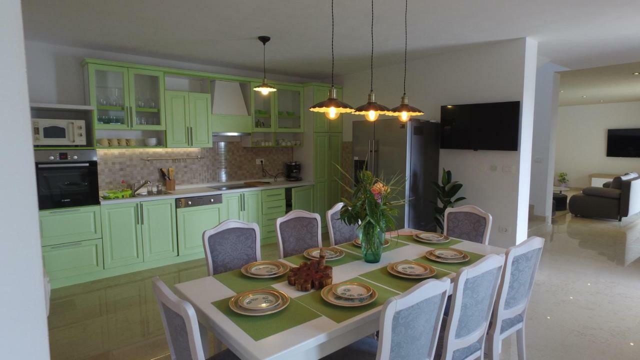 Villa Bambi Moscenicka Draga Bagian luar foto